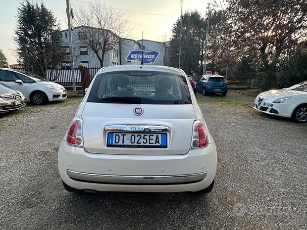 
								Fiat 500 1.2 Lounge full									