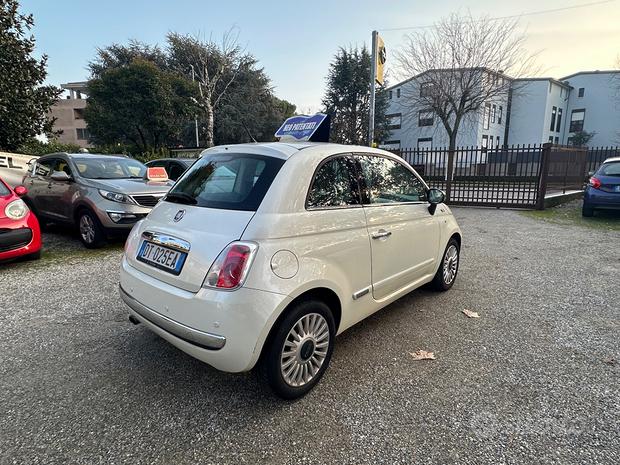 
								Fiat 500 1.2 Lounge full									