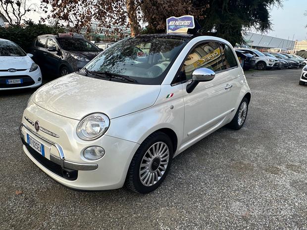 
								Fiat 500 1.2 Lounge full									