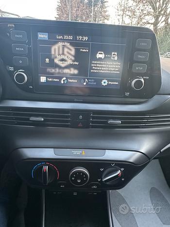 
								Hyundai Bayon 1.0 T-GDI Hybrid 48V iMT XClass full									