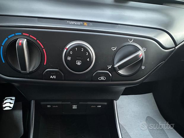 
								Hyundai Bayon 1.0 T-GDI Hybrid 48V iMT XClass full									