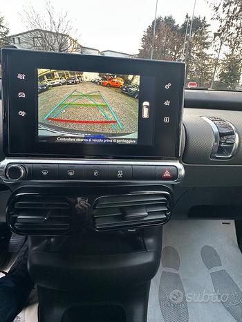 
								Citroen C4 Cactus PureTech 82 Shine full									