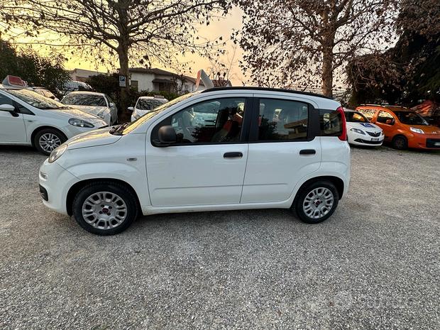 
								Fiat Panda 1.2 EasyPower Lounge full									