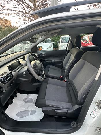 
								Citroen C4 Cactus PureTech 82 Shine full									