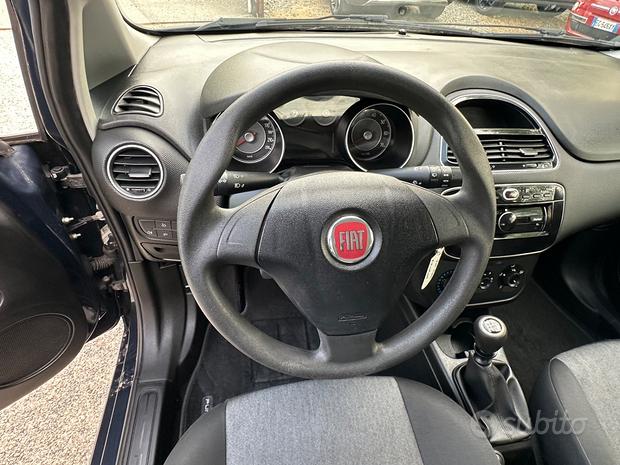 
								Fiat Punto 1.2 8V 5 porte Lounge full									