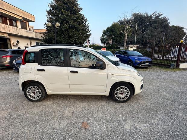 
								Fiat Panda 1.2 EasyPower Lounge full									