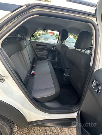 
								Citroen C4 Cactus PureTech 82 Shine full									