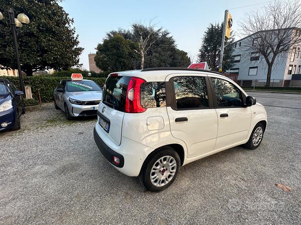 
								Fiat Panda 1.2 EasyPower Lounge full									